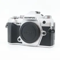 olympus-om-d-e-m5-mark-iii-body-zilver-occa.jpg