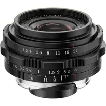 thypoch-ksana-21mm-f-3-5-with-lens-hood-lei.jpg
