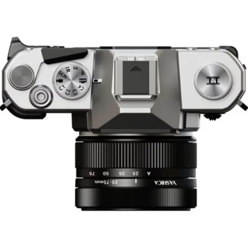 Yashica-FX-D-100-Digital-Film-Simulation-Camera_3.jpg