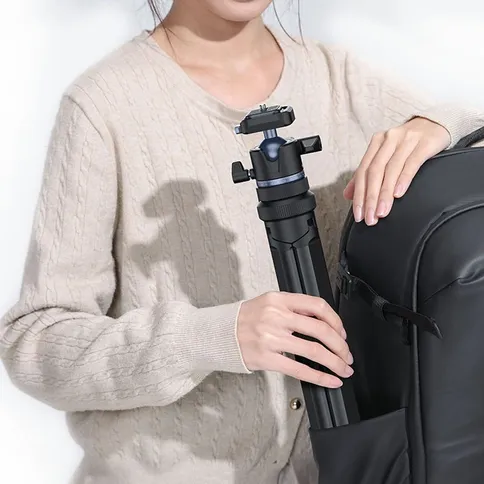 Ulanzi-MT93-Auto-Open-Tripod-with-Uka_3.jpg