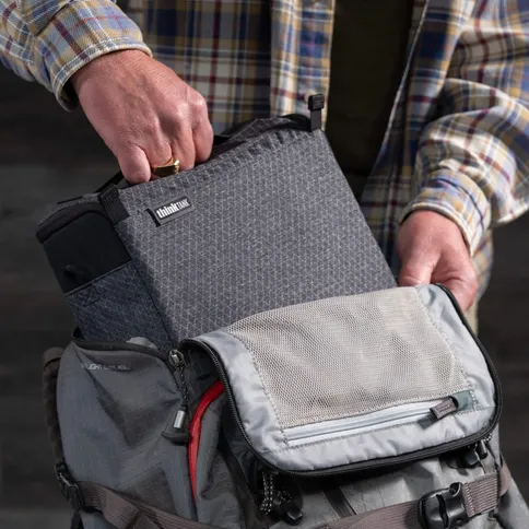 Think-Tank-SpeedTop-20-backpack-kit-incl-Stash-Master-S-Graphite_11.jpg