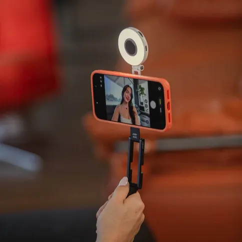 Joby-NanoPod-Magnetic-Tripod-AC02_9.jpg