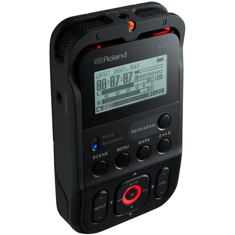 Roland_R07_field_recorder_zwart_3.jpg