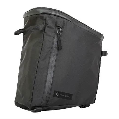 wandrd_detour_hip_pack_3.jpg