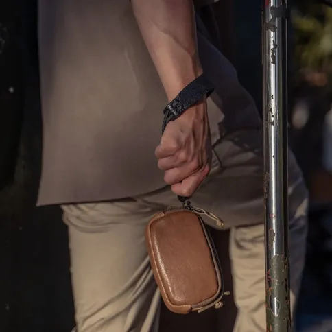 Wotancraft-Portable-Pouch-size-S-brown-leather_7.jpg