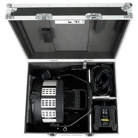 7_nanlux_flightcase_evoke1200.jpg
