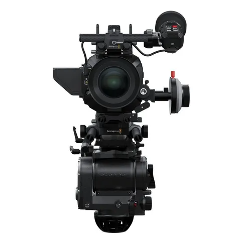 Blackmagic-URSA-Cine-12K-LF-EVF_3.jpg