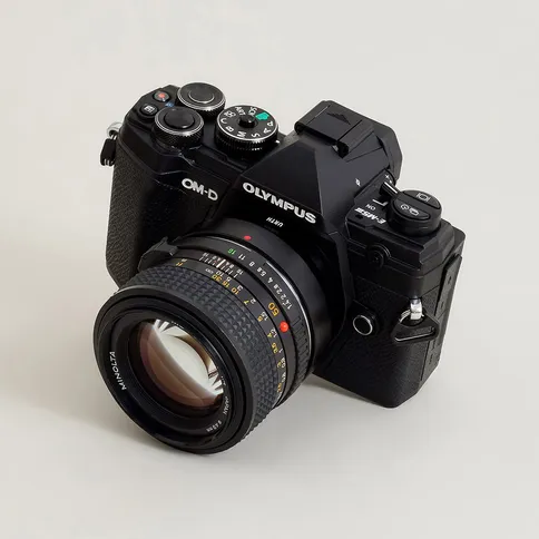 Urth-Lens-Mount-Adapter-Compatible-with-Minolta-Rokkor-4.jpg