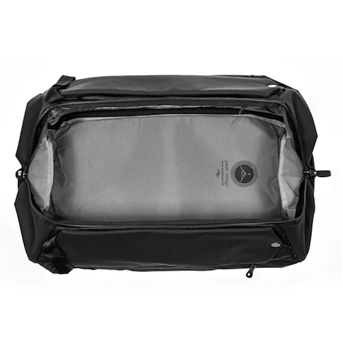 Peak Design Travel Duffelpack 65L 02.jpg