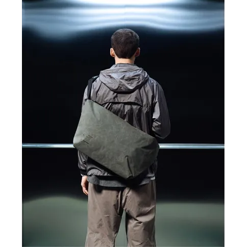 db_ramverk_pro_sling_bag_24l_forest_green_3.jpg