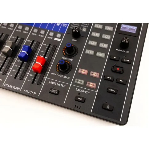 Zoom-L12next-Livetrak_5.jpg