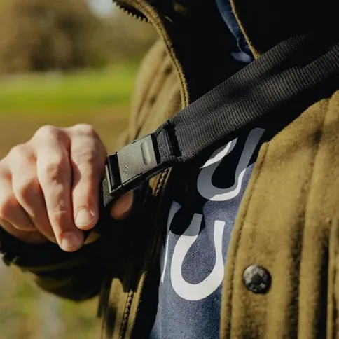 Peak-Design-Outdoor-Sling-2L-Kelp_7.jpg