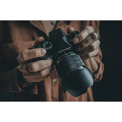 M.Zuiko-Digital-ED-20mm-F1.4-PRO_9.jpg