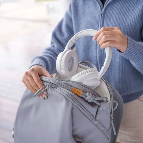 Leofoto_dailylite_series_backpack_13L_grey3.jpg