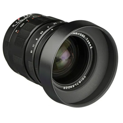 voigtlander_mft_25mm_0-95_3.jpg