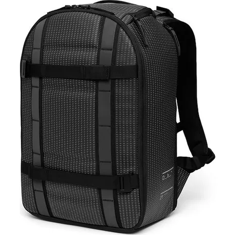 Db-Ramverk-Backpack-21L-Reflective-Black_1.jpg