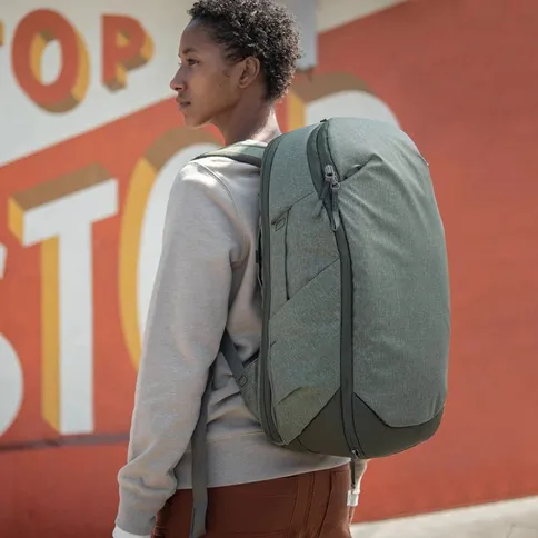 Peak-Design-Travel-backpack-30L-V2-sage_5.jpg