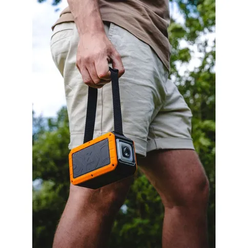 Xtorm-Powerbank-100W-Rugged-40000mAh-met-zaklamp_6.jpg