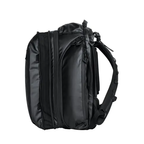 WANDRD-Transit-35L-Travel-Backpack-Black_5.jpg