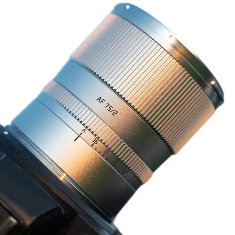 ttartisan_75mm_2_Emount2.jpg