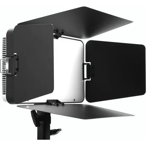 Amaran-Pano-60c-Barn-Doors_2.jpg