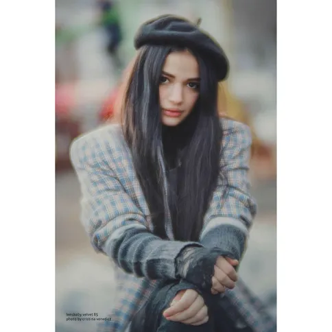 lensbaby_velvet_85_black_nikon_Z-5.jpg