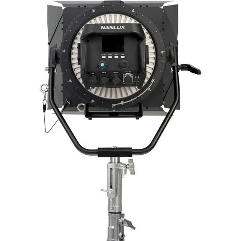 5_nanlux_fl_35yk_fresnel_lens_with_offset.jpg