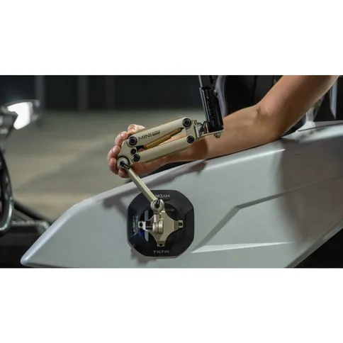 Tilta-Hydra-Alien-Mini-Car-Mounting-System-Titanium-Gray_6.jpg