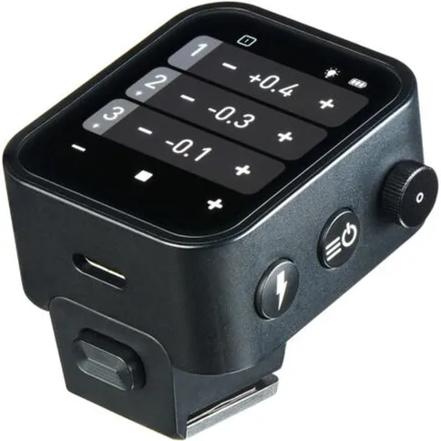 Broncolor-RFS-3-0F-transmitter-Fujifilm_1.jpg