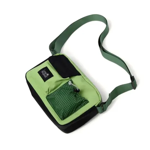 Moment-Long-Weekend-Santa-Fe-Shoulder-Bag-Moss_1.jpg