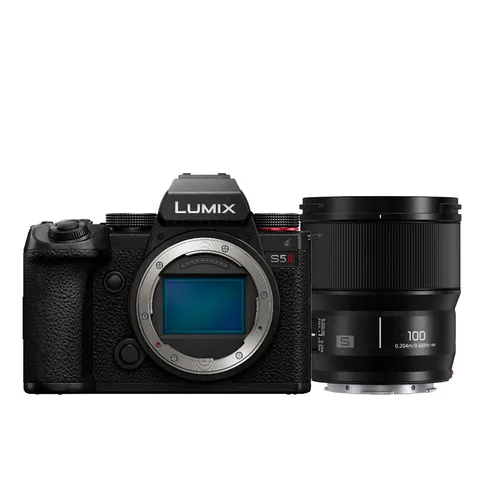 12490578-panasonic-lumix.jpg