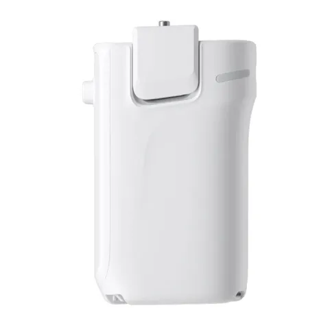 Insta360-Battery-Handle-for-Luna-Series-white_4.jpg