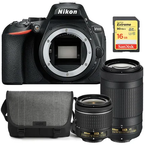 Nikon_D5600_kit.jpg