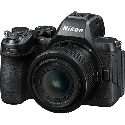 nikon-z5ii-24-50mm_2.jpg