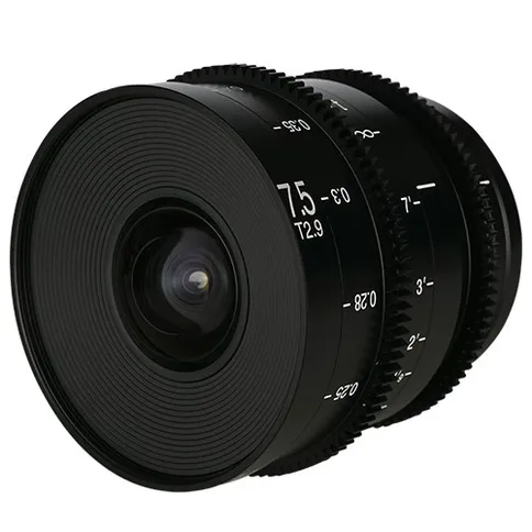 Laowa-7.5mm-T2.9_2.jpg