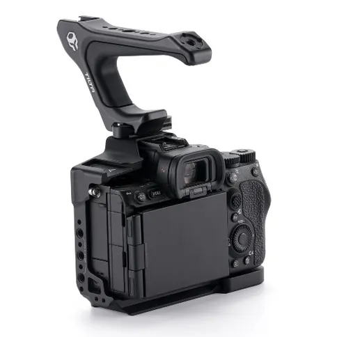 half-camera-cage-tilta-sony-a7v-black-kit-3.jpg