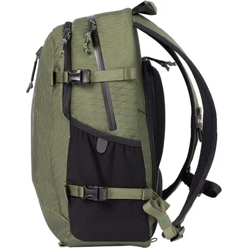 F-Stop-Guru-4-AIR-24-Liter-Backpack-Female-Torso-Version-Cypress_8.jpg