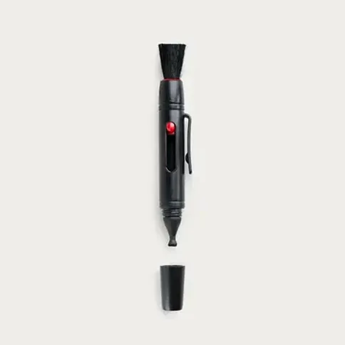 Moment-T-Series-Lens-Cleaning-Pen-1.jpg