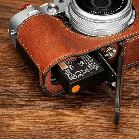 SmallRig-Leren-halfcase-set-voor-Fujifilm-X100VI-bruin-4699_5.jpg