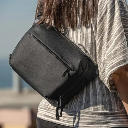 Peak-Design-Everyday-sling-10L-V3-black_7.jpg