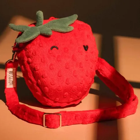 7_Cheekyfruits_strawberry.jpg