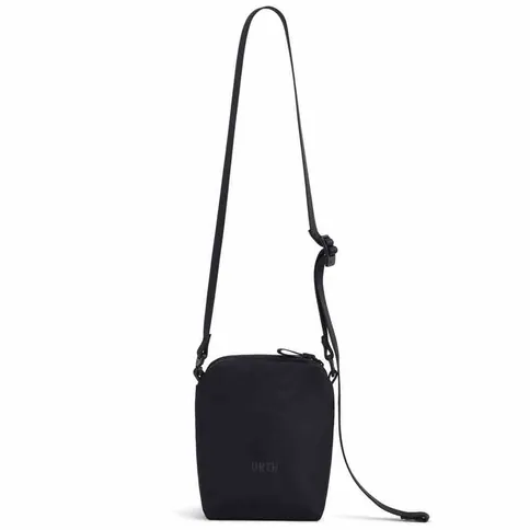 Urth-Andesite-Camera-Pouch-black-1.jpg