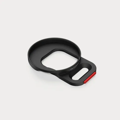 Moment_67mm_QuickLock_Filter_Mount_for_iPhone 17 ProPro_Max-iPhone_17 Pro_2.jpg