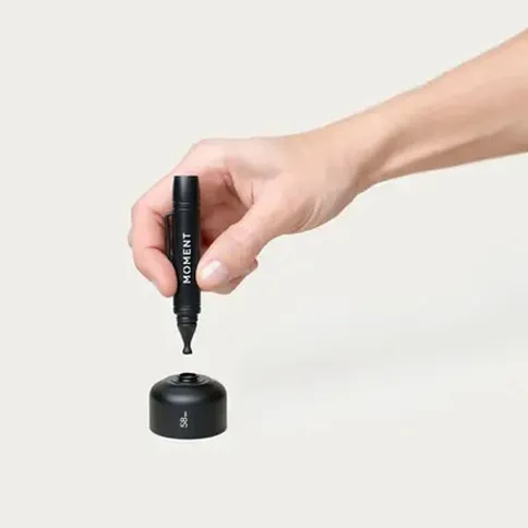 Moment-T-Series-Lens-Cleaning-Pen-3.jpg