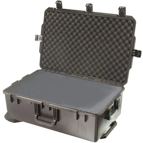 Peli_IM2950_zwart_plukschuim_1.jpg